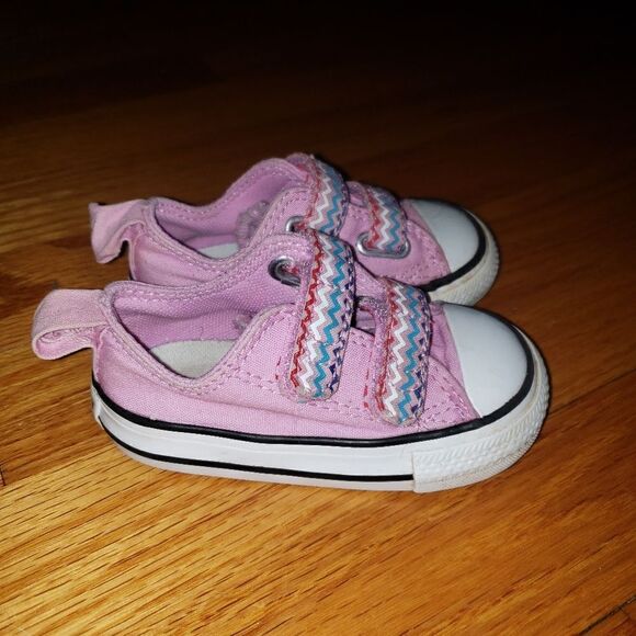 Converse All Star Pink Sneakers - Picture 1 of 7